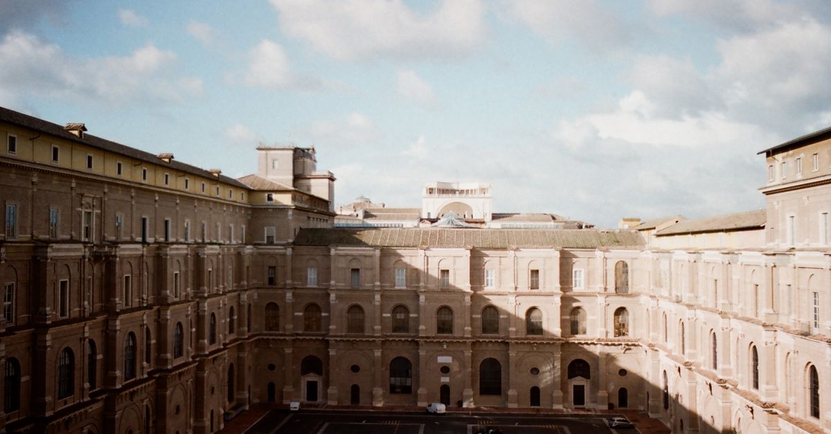third_section_image_data.image_alt